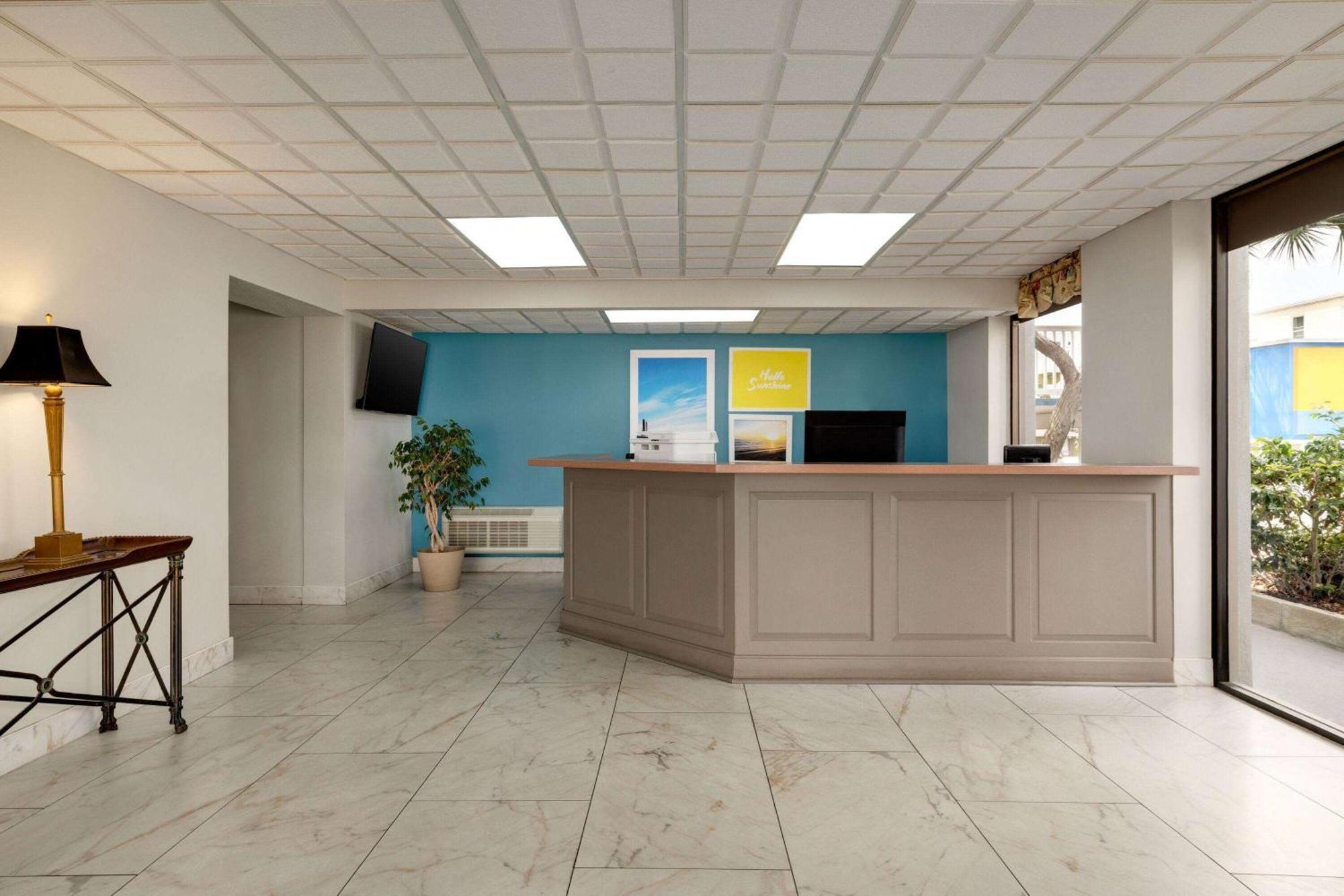 Days Inn By Wyndham Myrtle Beach-Beach Front Dış mekan fotoğraf