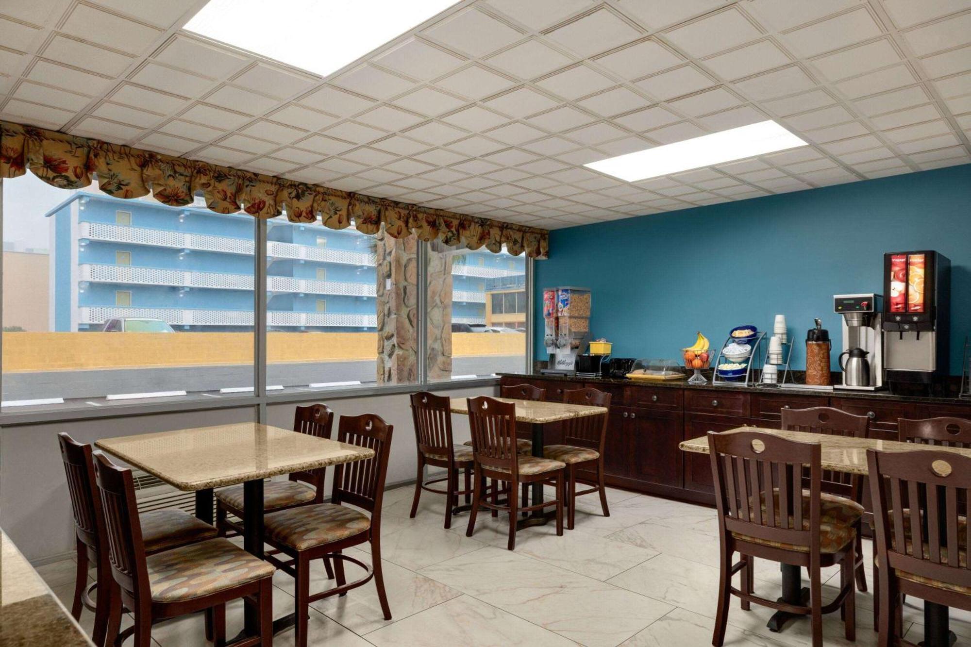 Days Inn By Wyndham Myrtle Beach-Beach Front Dış mekan fotoğraf