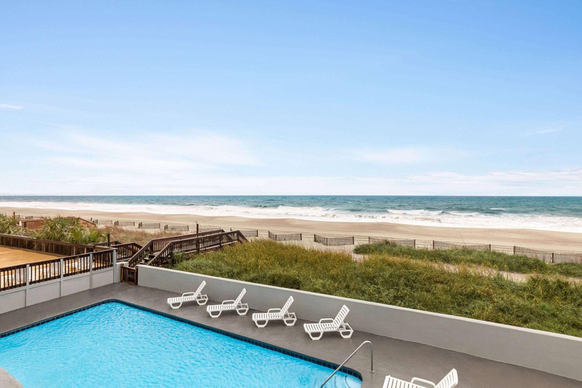 Days Inn By Wyndham Myrtle Beach-Beach Front Dış mekan fotoğraf