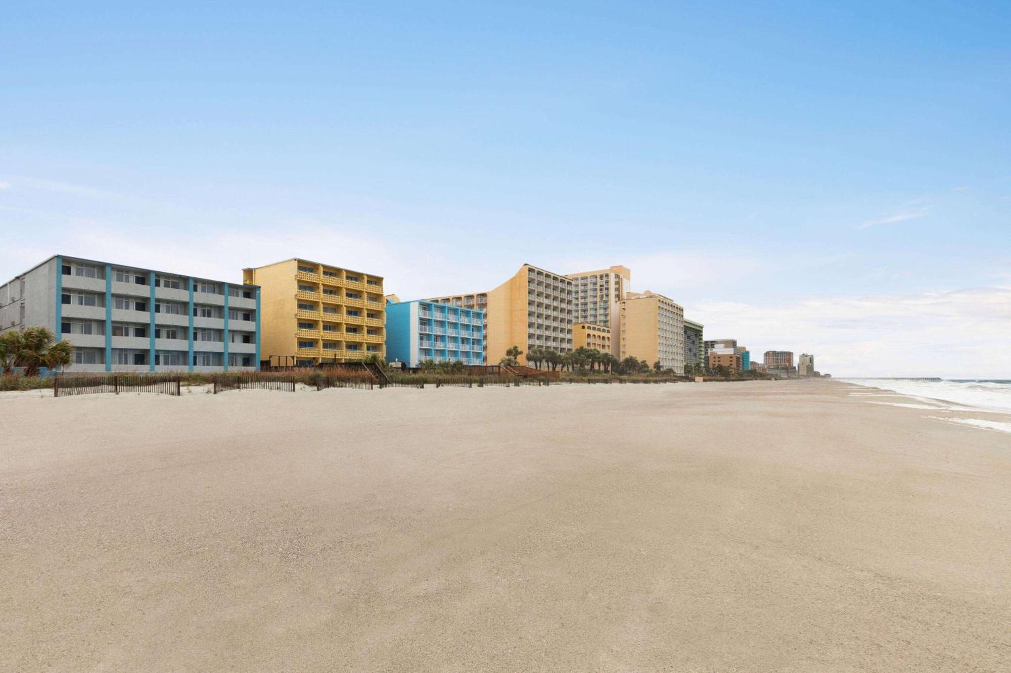 Days Inn By Wyndham Myrtle Beach-Beach Front Dış mekan fotoğraf
